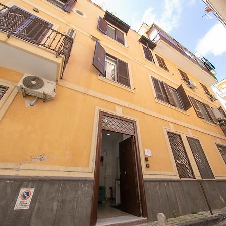 Casa Vacanze Alma B&B Grazioso Appartamento Sul Lungomare Di Pozzuoli A 300Mt Dal Centro E Dal Rione Terra By Movery Экстерьер фото
